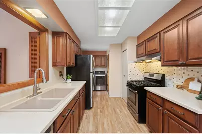 234 Peach Tree Lane, Elk Grove Village, IL 60007 - Photo 9