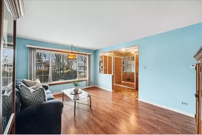 234 Peach Tree Lane, Elk Grove Village, IL 60007 - Photo 5