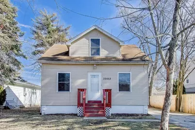 33553 N Idlewild Drive, Grayslake, IL 60030 - Photo 3