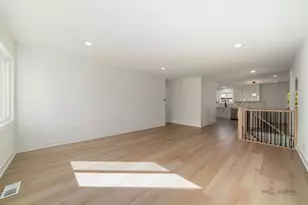 [Address not provided], Rolling Meadows, IL 60008 - Photo 17