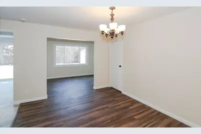 755 Cambridge Lane, Hoffman Estates, IL 60169 - Photo 7