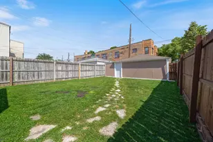 5300 W Foster Ave, Chicago, IL 60630 - Photo 25