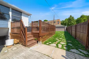 5300 W Foster Ave, Chicago, IL 60630 - Photo 23