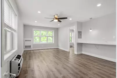 1303 W Estes Avenue #2W, Chicago, IL 60626 - Photo 5