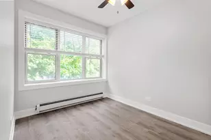 1303 W Estes Ave, Chicago, IL 60626 - Photo 13