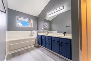 152 Hidden Pond Cir, Aurora, IL 60504 - Photo 11