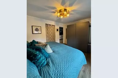 700 W Bittersweet Place #210, Chicago, IL 60613 - Photo 5