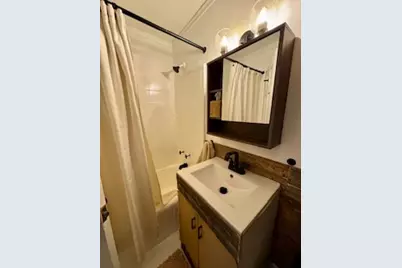 700 W Bittersweet Place #210, Chicago, IL 60613 - Photo 7