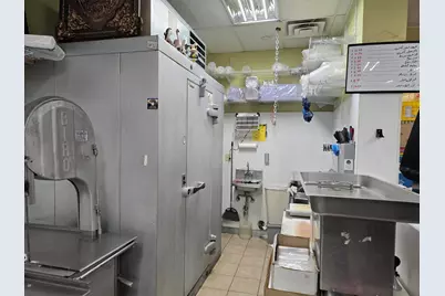 3102 W Devon Avenue, Chicago, IL 60659 - Photo 9