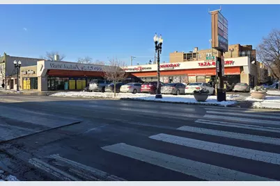3102 W Devon Avenue, Chicago, IL 60659 - Photo 1