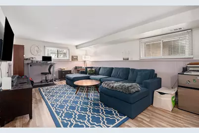 566 W Comstock Avenue, Elmhurst, IL 60126 - Photo 11