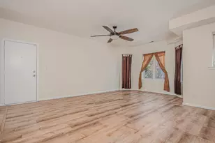 7037 S Crandon Ave, Chicago, IL 60649 - Photo 5