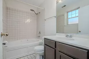 7037 S Crandon Ave, Chicago, IL 60649 - Photo 17