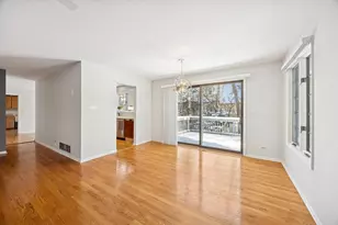 1013 Torrey Pines Ct, Darien, IL 60561 - Photo 7