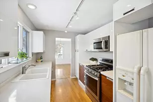 1013 Torrey Pines Ct, Darien, IL 60561 - Photo 11