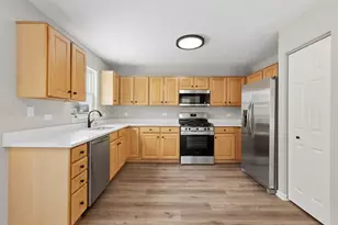 2607 Lexington Ln, Naperville, IL 60540 - Photo 9