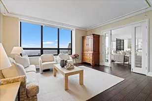 180 E Pearson St, Chicago, IL 60611 - Photo 19