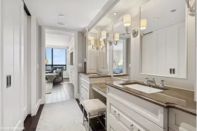 180 E Pearson Street #4801, Chicago, IL 60611 - Photo 25