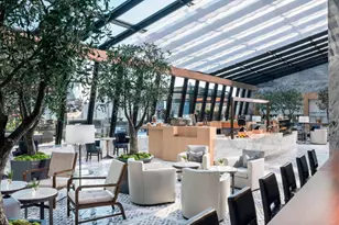 180 E Pearson St, Chicago, IL 60611 - Photo 37