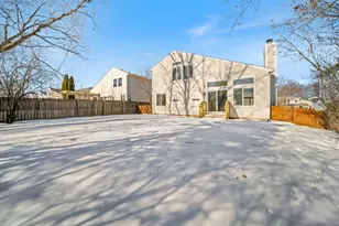 4481 W Tucker Ln, Waukegan, IL 60085 - Photo 37