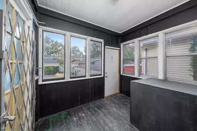 7643 S Paxton Avenue, Chicago, IL 60649 - Photo 11