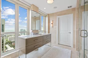 11 E Walton St, Chicago, IL 60611 - Photo 27