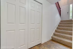 733 Station Blvd, Aurora, IL 60504 - Photo 13