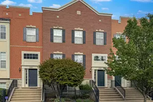 733 Station Blvd, Aurora, IL 60504 - Photo 3