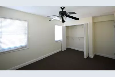 7515 N Damen Avenue #E2, Chicago, IL 60645 - Photo 5