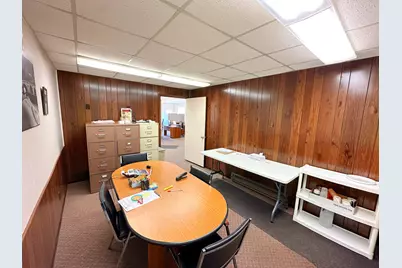 1303 E Circle Drive, Streator, IL 61364 - Photo 17