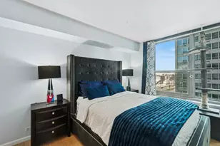 3600 N Lake Shore Dr, Chicago, IL 60613 - Photo 5