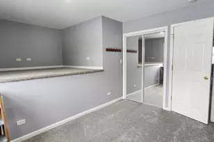 105 Aspen Dr, Schaumburg, IL 60194 - Photo 23