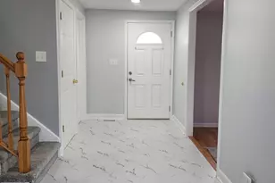 105 Aspen Dr, Schaumburg, IL 60194 - Photo 5