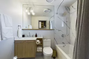 2439 W Walton St, Chicago, IL 60622 - Photo 9