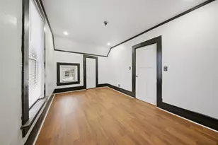 525 S Lasalle St, Aurora, IL 60505 - Photo 9