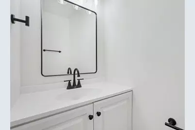 7644 S Cork Avenue, Justice, IL 60458 - Photo 9