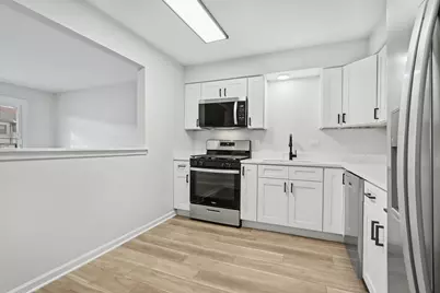 7644 S Cork Avenue, Justice, IL 60458 - Photo 7