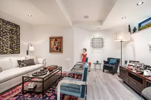 2041 W Cuyler Ave, Chicago, IL 60618 - Photo 21