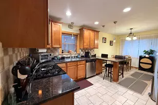 4918 N Moody Ave, Chicago, IL 60630 - Photo 13