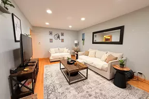 4918 N Moody Ave, Chicago, IL 60630 - Photo 3