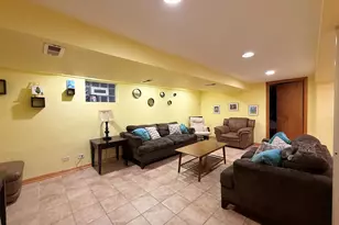 4918 N Moody Ave, Chicago, IL 60630 - Photo 33