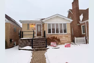 4918 N Moody Avenue, Chicago, IL 60630 - Photo 1