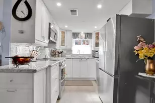 7012 98th St, Chicago Ridge, IL 60415 - Photo 11