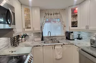 7012 98th St, Chicago Ridge, IL 60415 - Photo 9