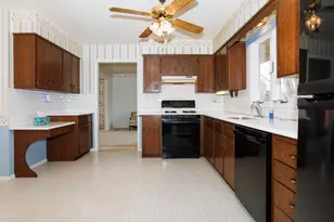 103 Cheltenham Dr, Normal, IL 61761 - Photo 29