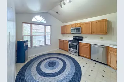 30W015 Juniper Court #30W015, Warrenville, IL 60555 - Photo 7