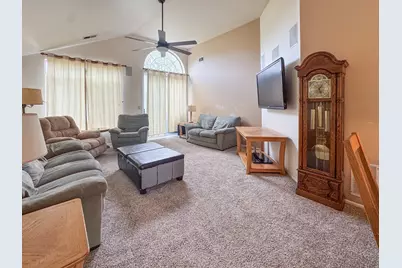 30W015 Juniper Court #30W015, Warrenville, IL 60555 - Photo 5