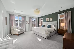 1915 W Henderson St, Chicago, IL 60657 - Photo 9