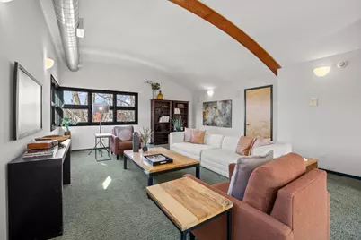 1915 W Henderson Street, Chicago, IL 60657 - Photo 19