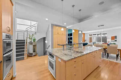 1915 W Henderson Street, Chicago, IL 60657 - Photo 5